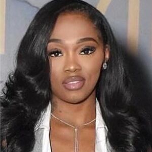 Meet your Posher, Etta